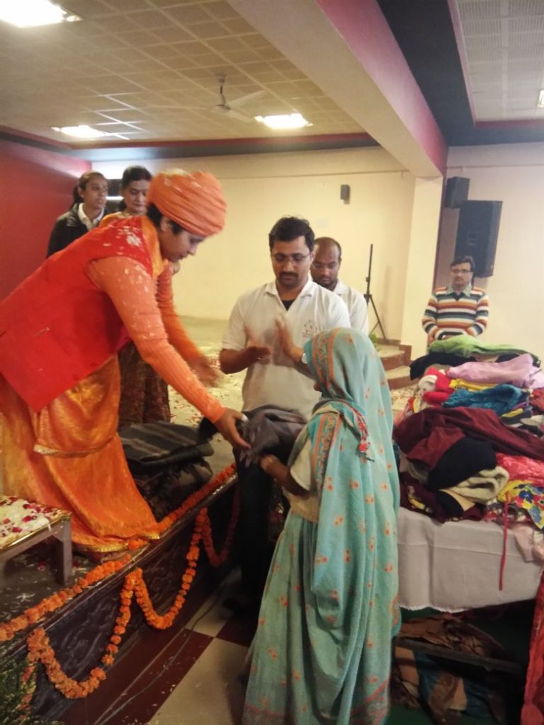 Clothes Distributing camp by Nivaran Seva Sansthan,news123.in