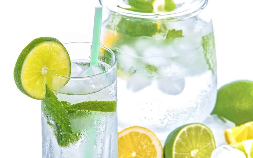 mineral-water-lime-ice-mint-