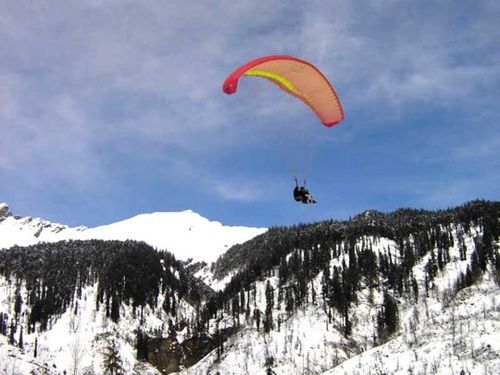 paragliding-at-solang-and-rohtang-