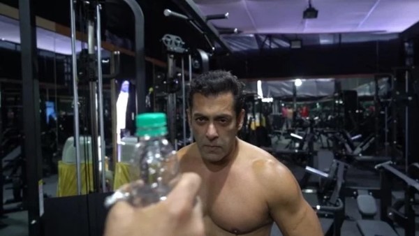 BottleCapChallenge: Now Dabang Khan has completed the Challenge, VIDEO shared special message