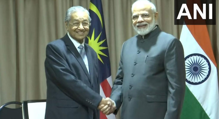 PM Modi met Malaysian PM, raised issue of extradition of fugitive Zakir Naik